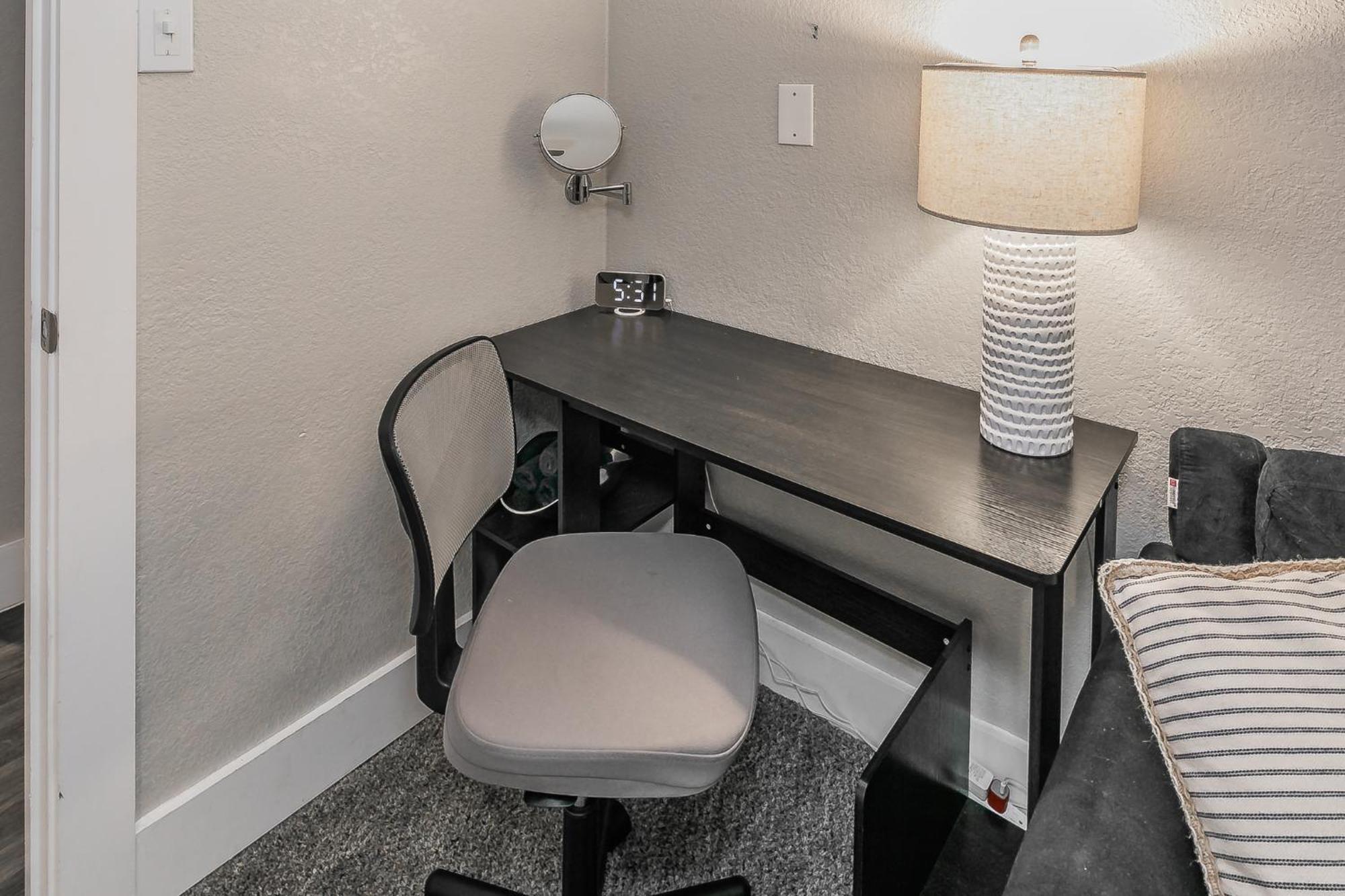 Cozy 2Br Farmhouse Apt - Sleeps 8 - Free Parking! أرلينغتون المظهر الخارجي الصورة