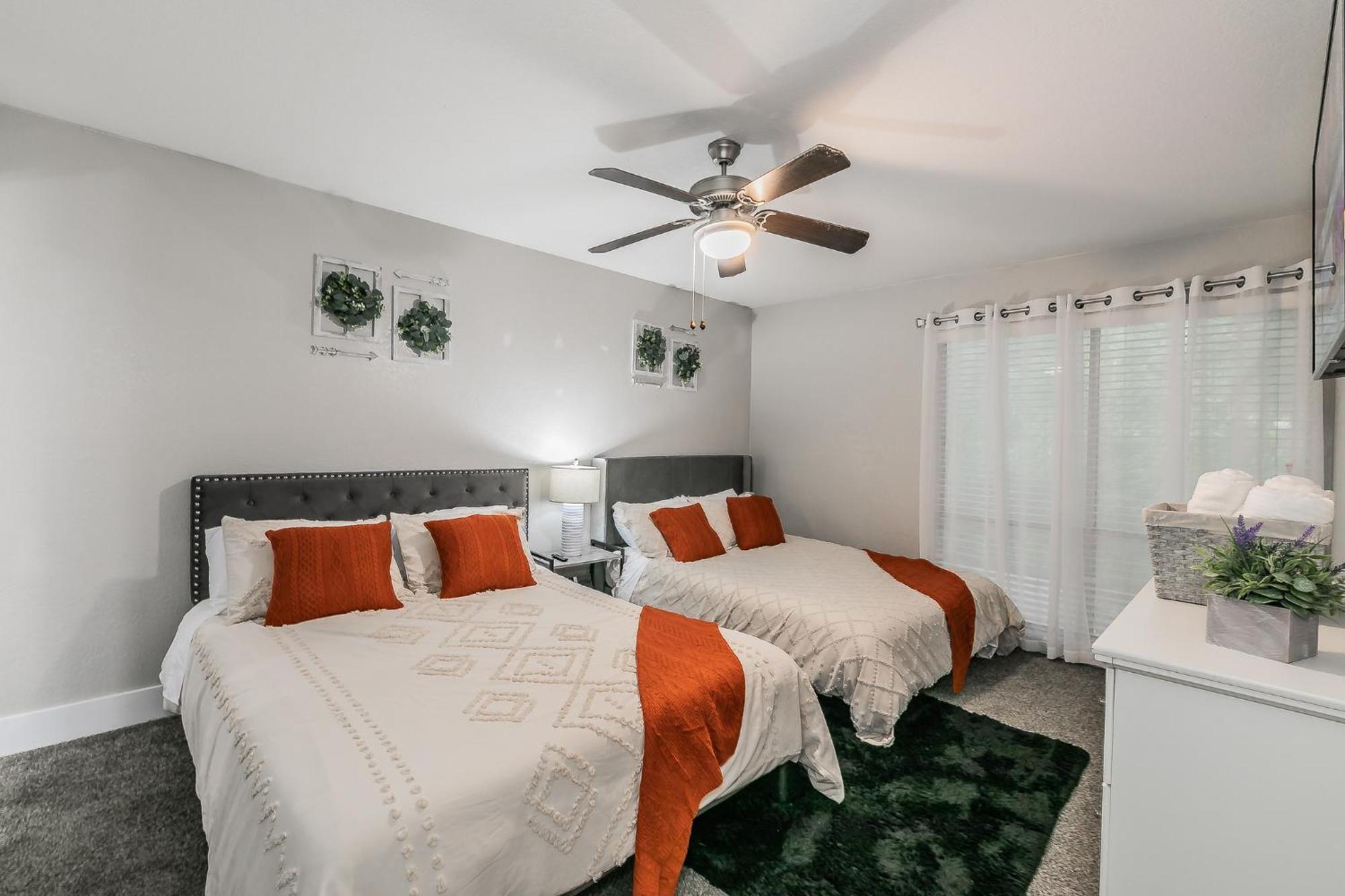 Cozy 2Br Farmhouse Apt - Sleeps 8 - Free Parking! أرلينغتون المظهر الخارجي الصورة