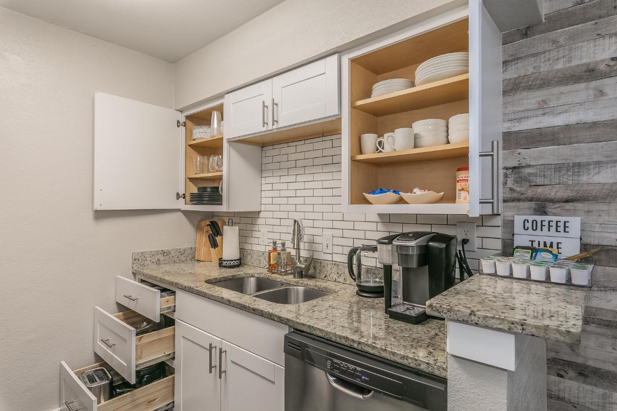 Cozy 2Br Farmhouse Apt - Sleeps 8 - Free Parking! أرلينغتون المظهر الخارجي الصورة