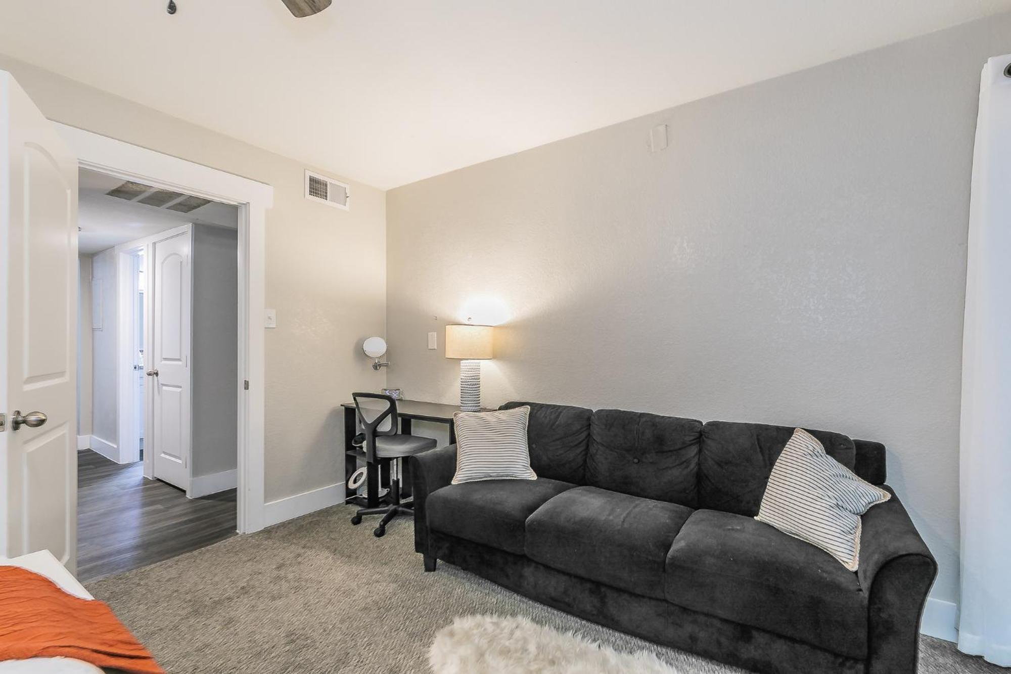 Cozy 2Br Farmhouse Apt - Sleeps 8 - Free Parking! أرلينغتون المظهر الخارجي الصورة