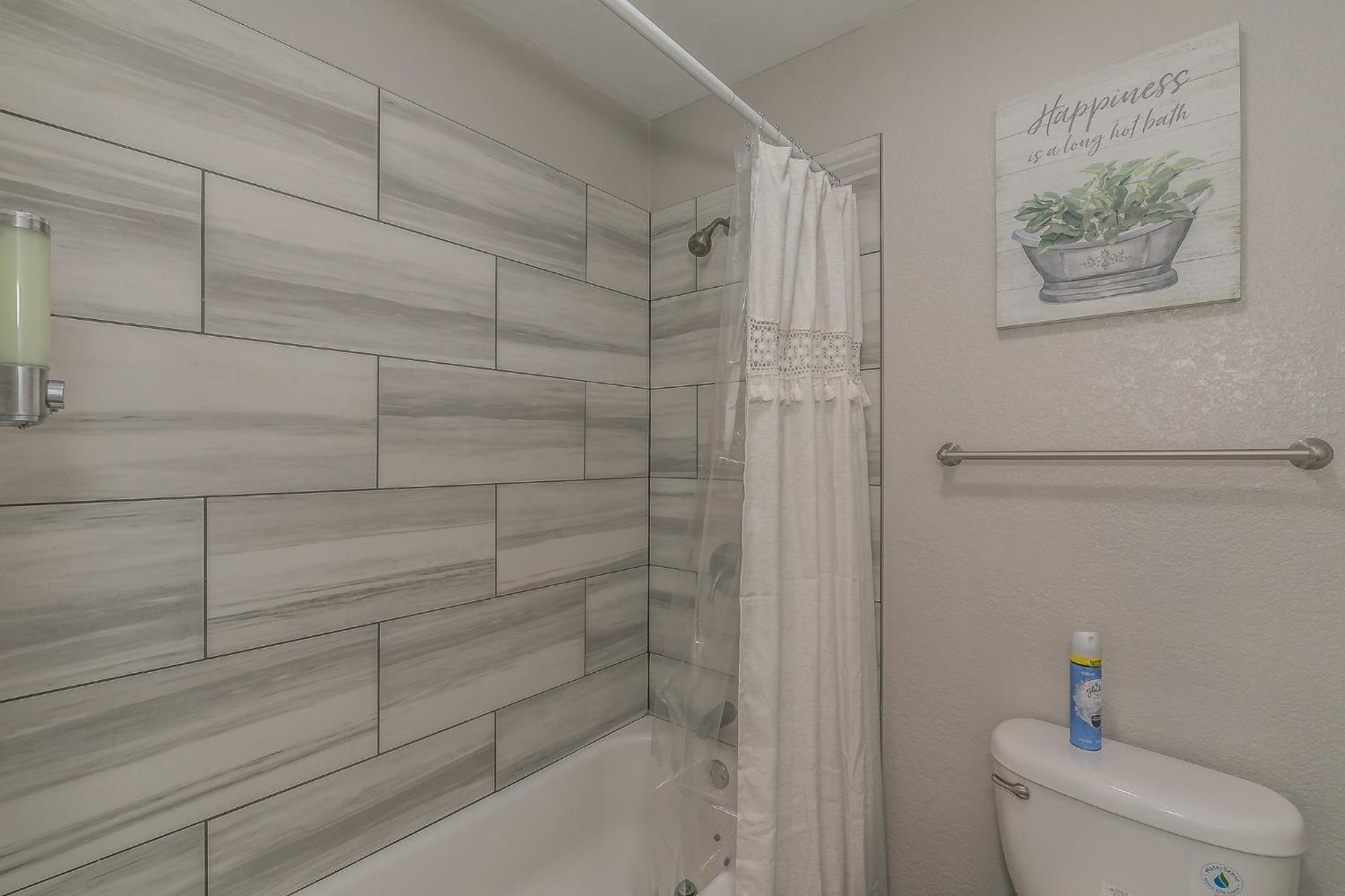 Cozy 2Br Farmhouse Apt - Sleeps 8 - Free Parking! أرلينغتون المظهر الخارجي الصورة