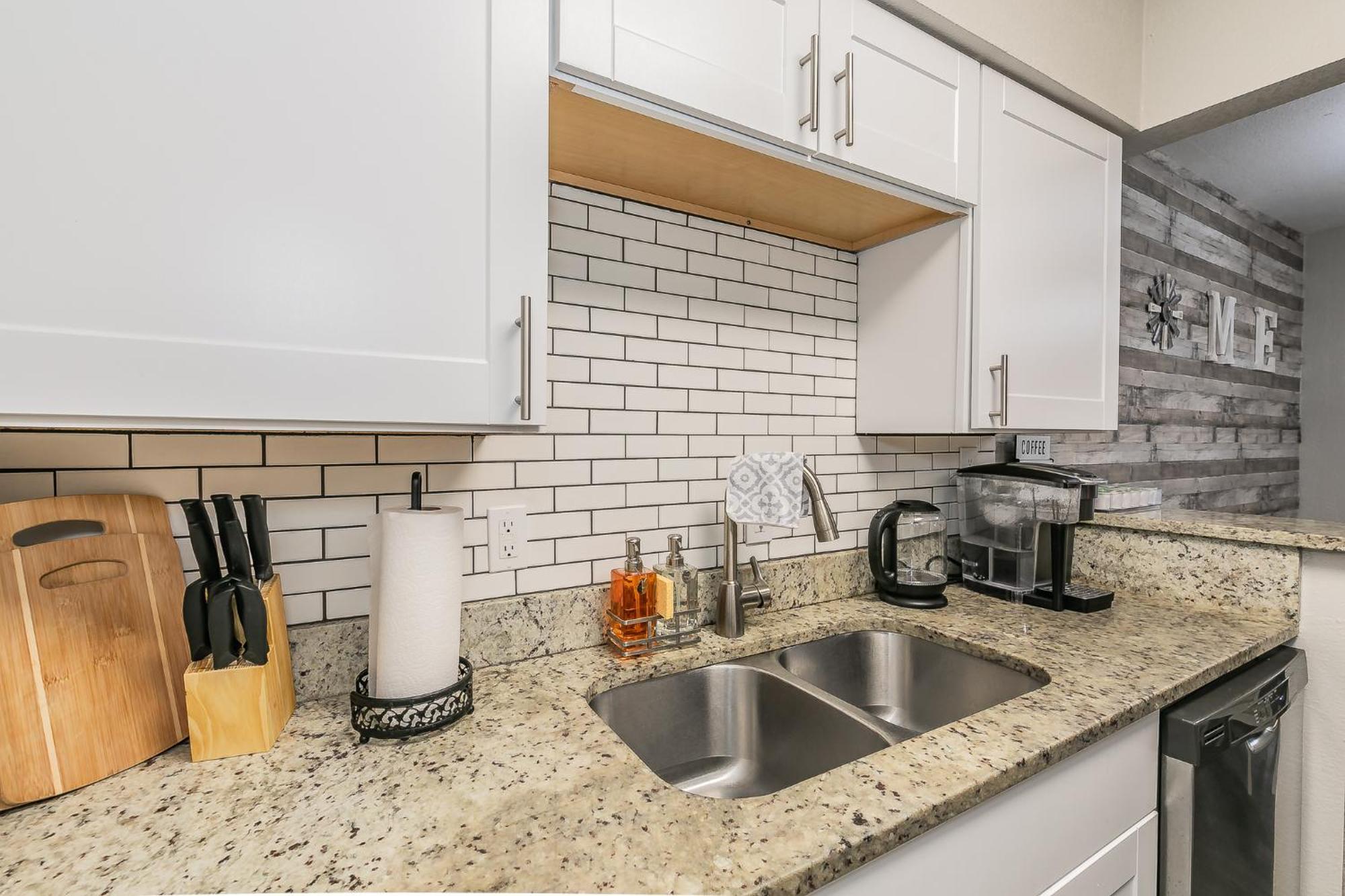 Cozy 2Br Farmhouse Apt - Sleeps 8 - Free Parking! أرلينغتون المظهر الخارجي الصورة