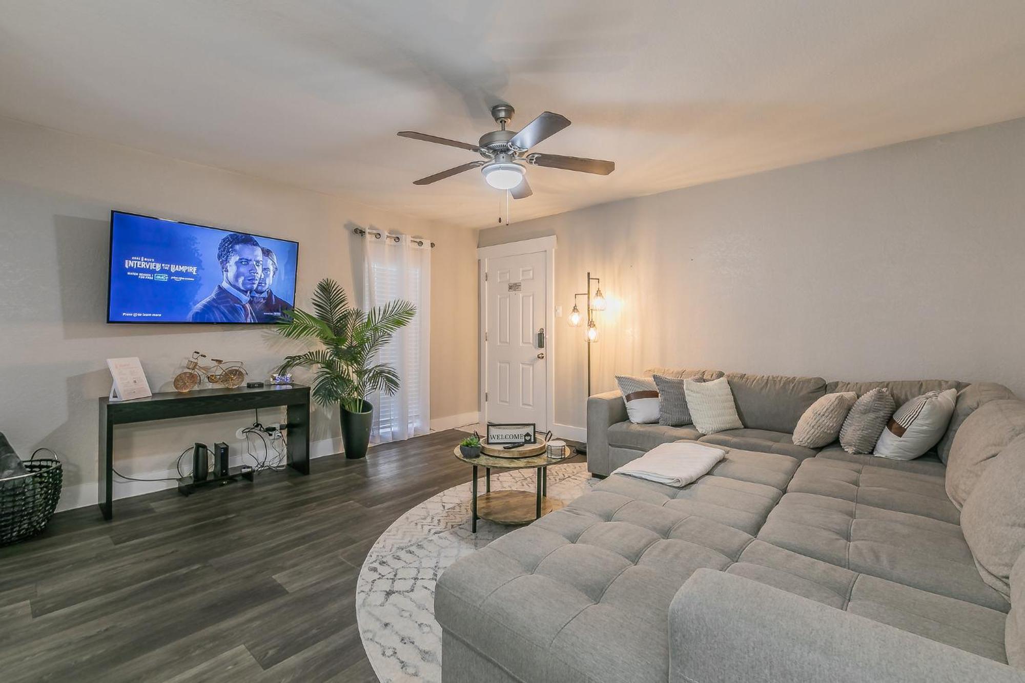 Cozy 2Br Farmhouse Apt - Sleeps 8 - Free Parking! أرلينغتون المظهر الخارجي الصورة